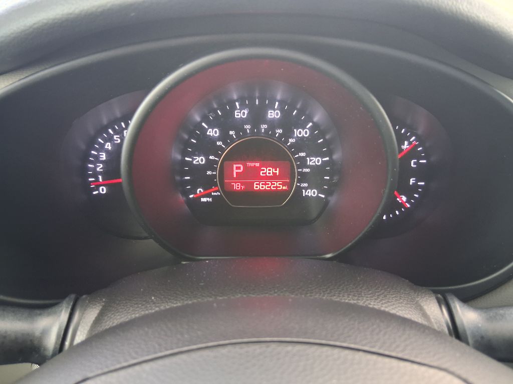 Photo 17 of this KIA SOUL