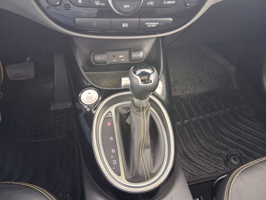 Photo 16 of this KIA SOUL
