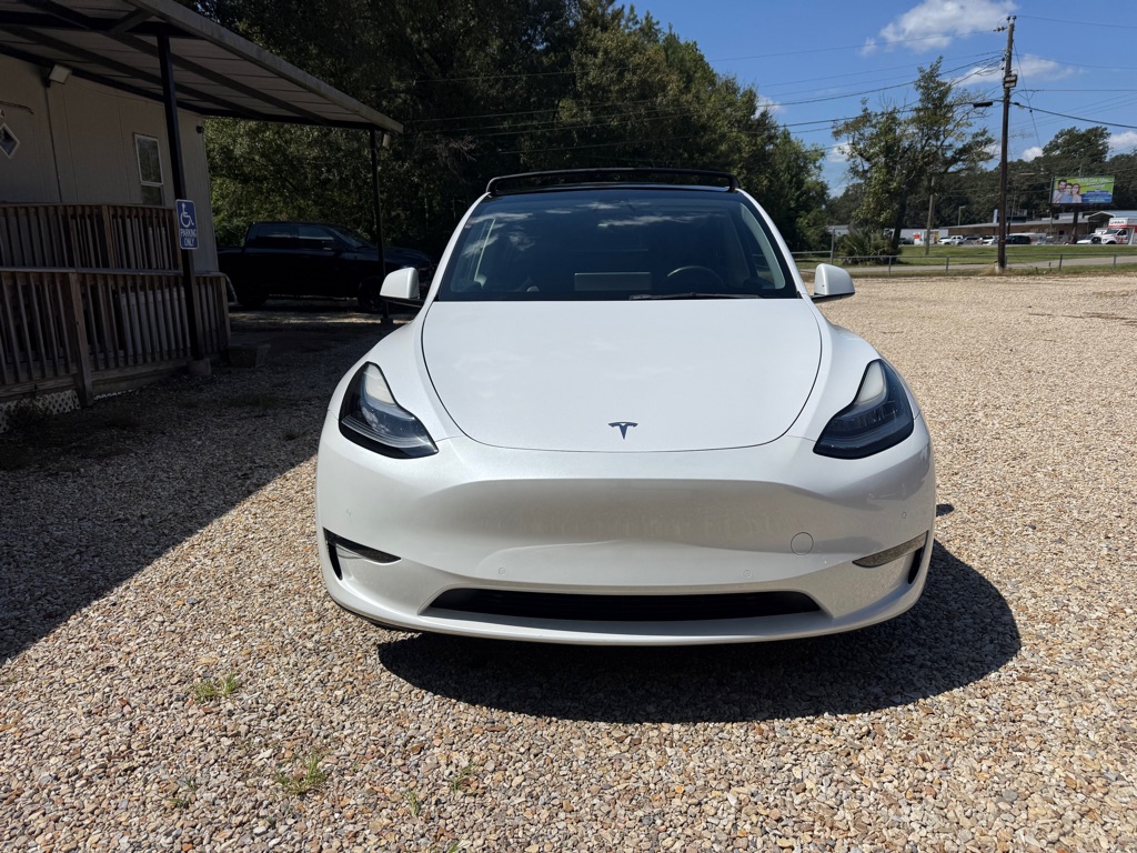 Photo 2 of this TESLA MODEL Y