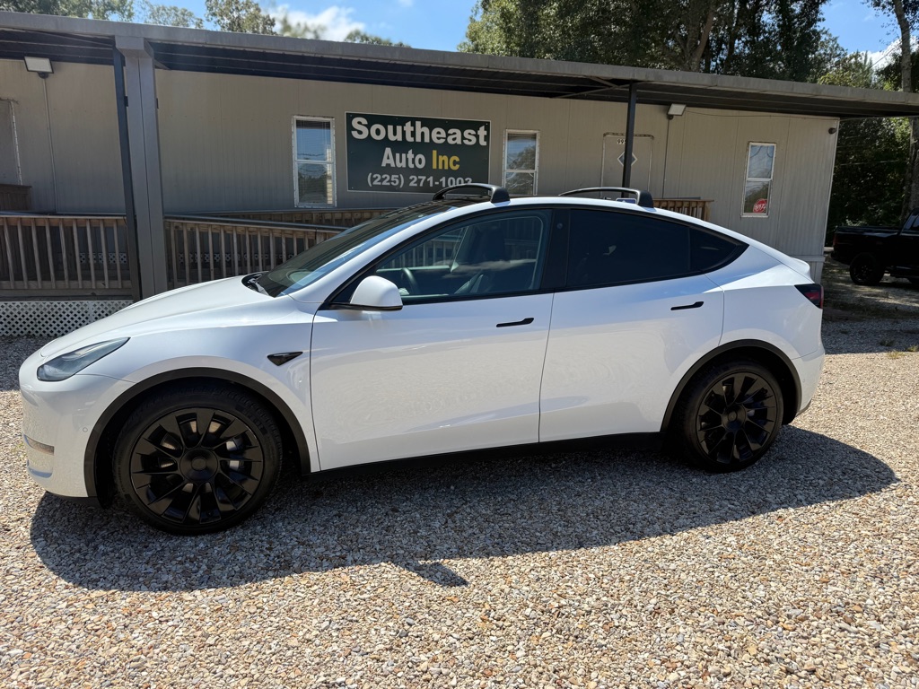 Photo 7 of this TESLA MODEL Y
