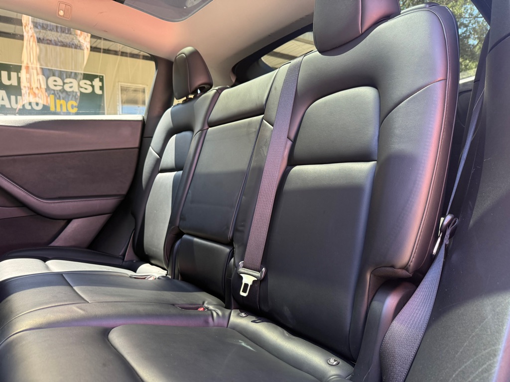 Photo 10 of this TESLA MODEL Y