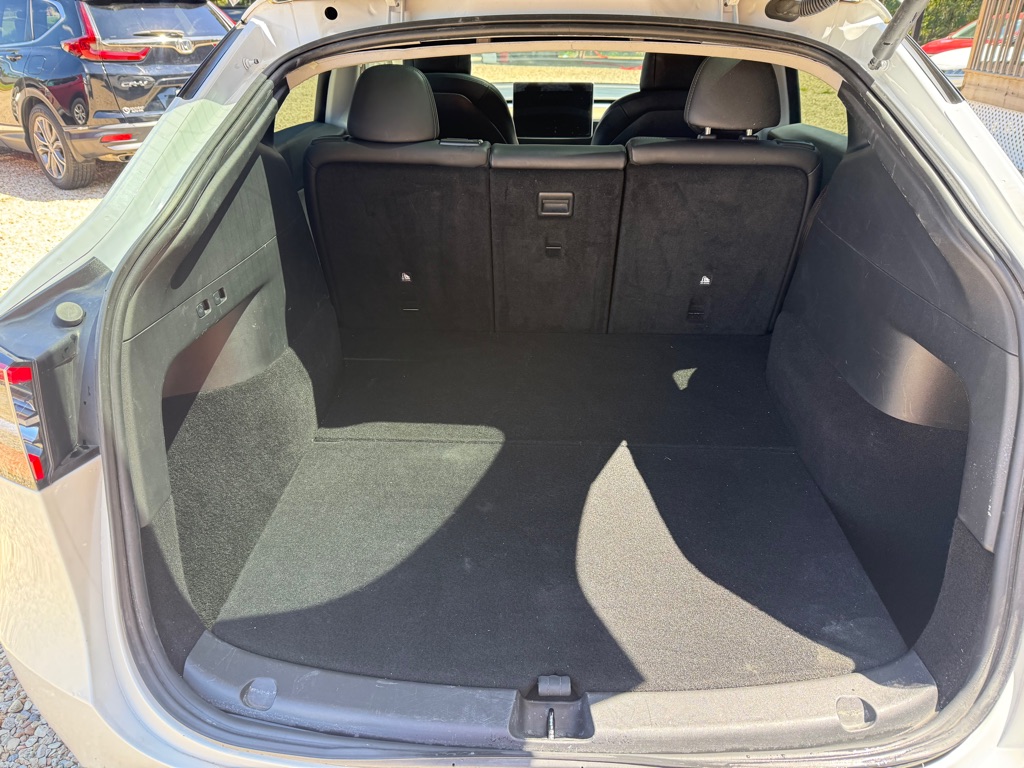 Photo 12 of this TESLA MODEL Y