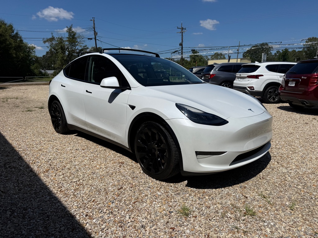 Photo 3 of this TESLA MODEL Y