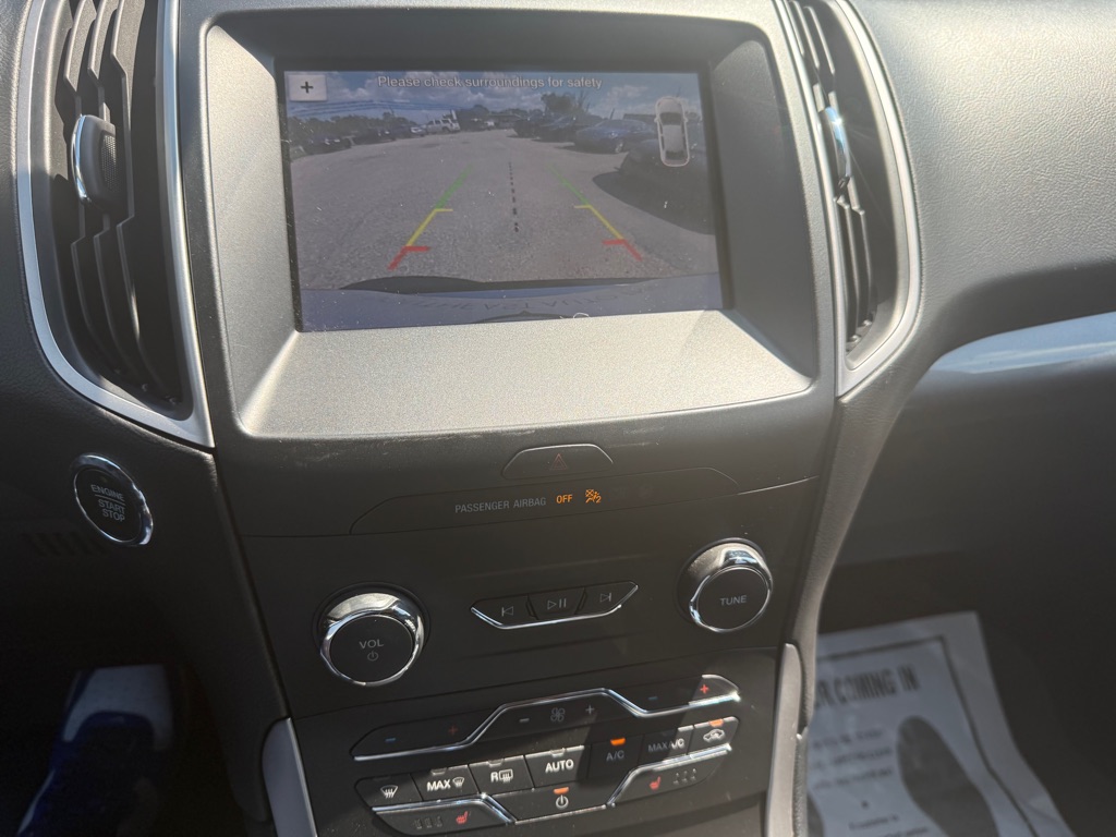 Photo 13 of this FORD EDGE