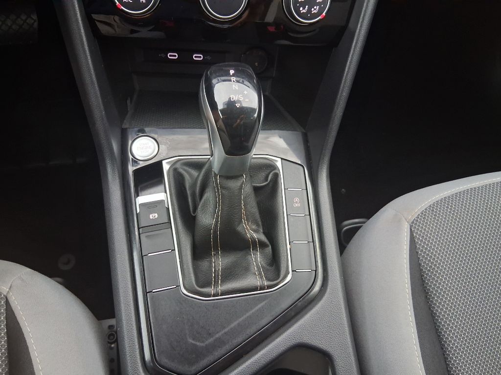 Photo 13 of this VOLKSWAGEN TAOS