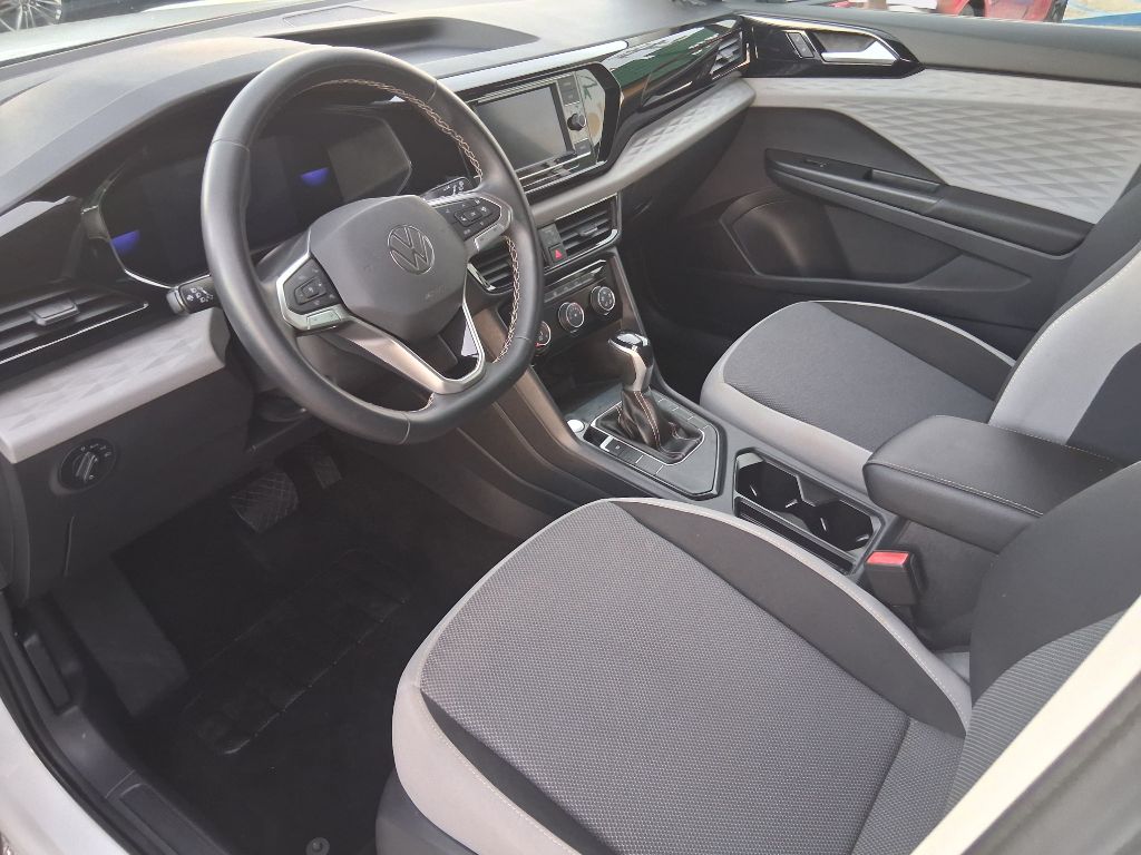 Photo 14 of this VOLKSWAGEN TAOS