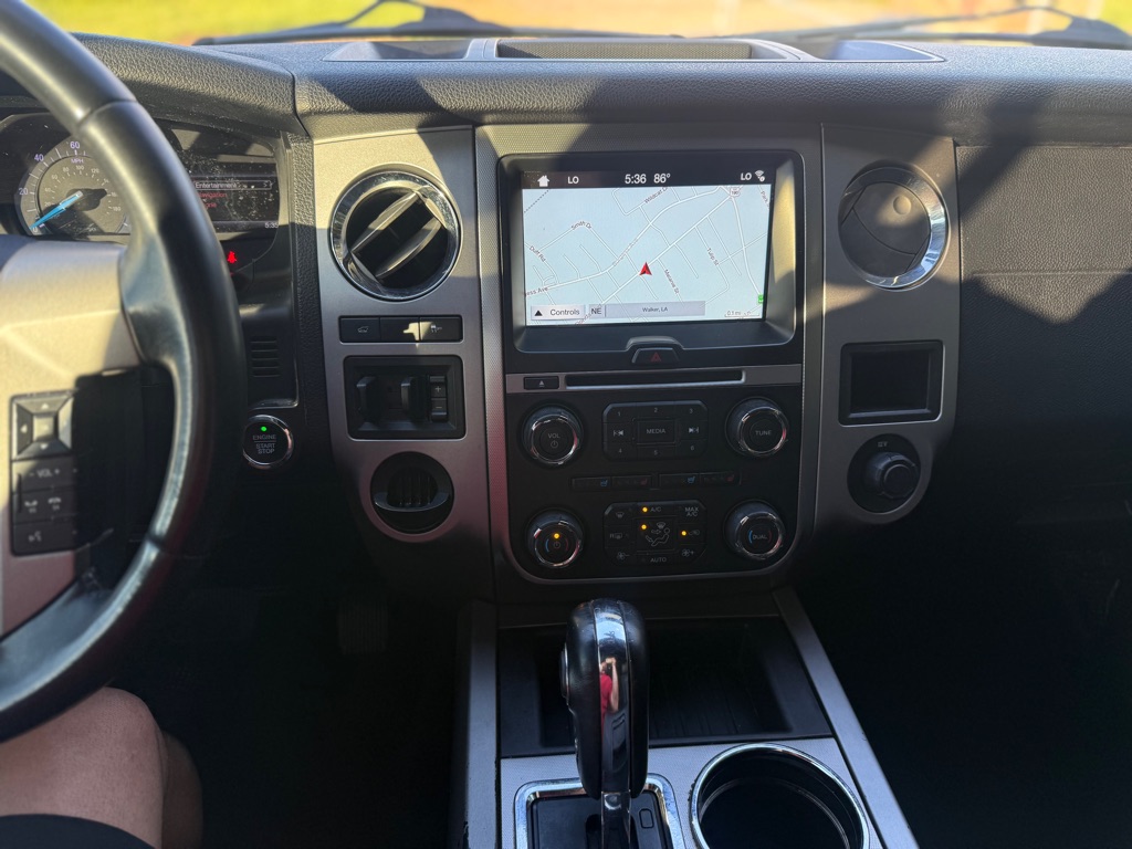 Photo 23 of this FORD EXPEDITION