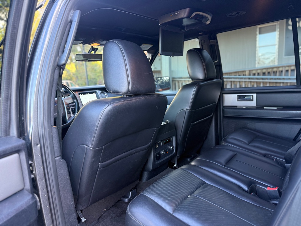 Photo 13 of this FORD EXPEDITION