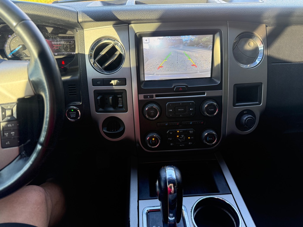 Photo 22 of this FORD EXPEDITION