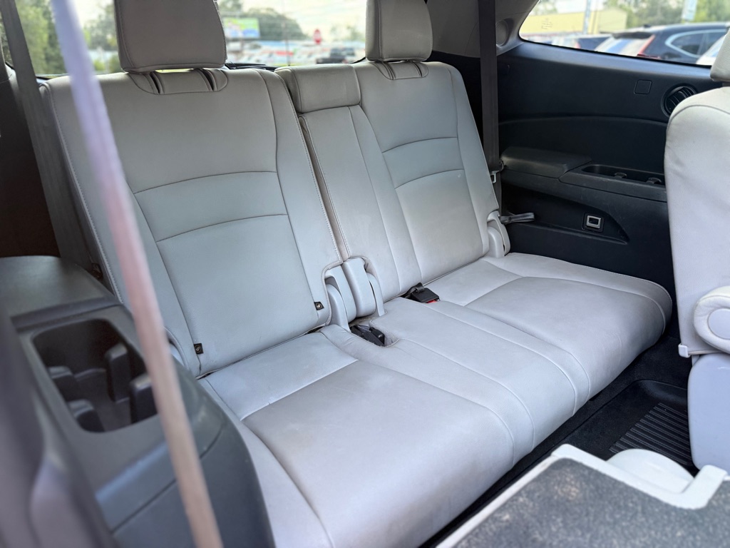 Photo 19 of this HONDA PILOT