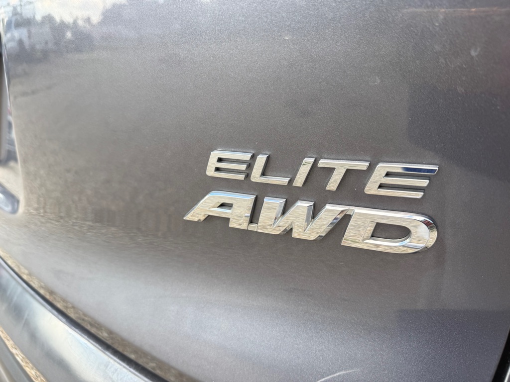 Photo 32 of this HONDA PILOT