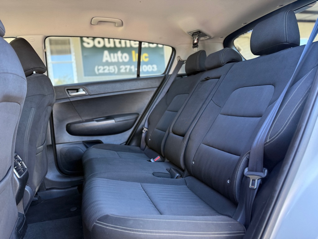 Photo 12 of this KIA SPORTAGE