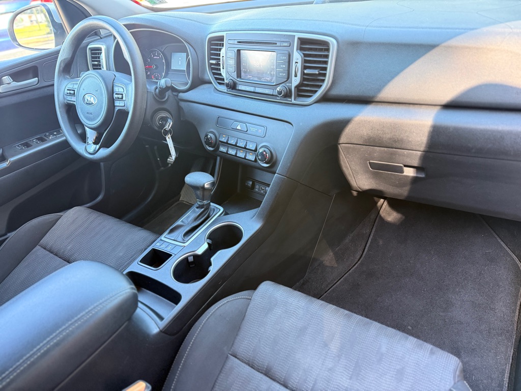 Photo 16 of this KIA SPORTAGE