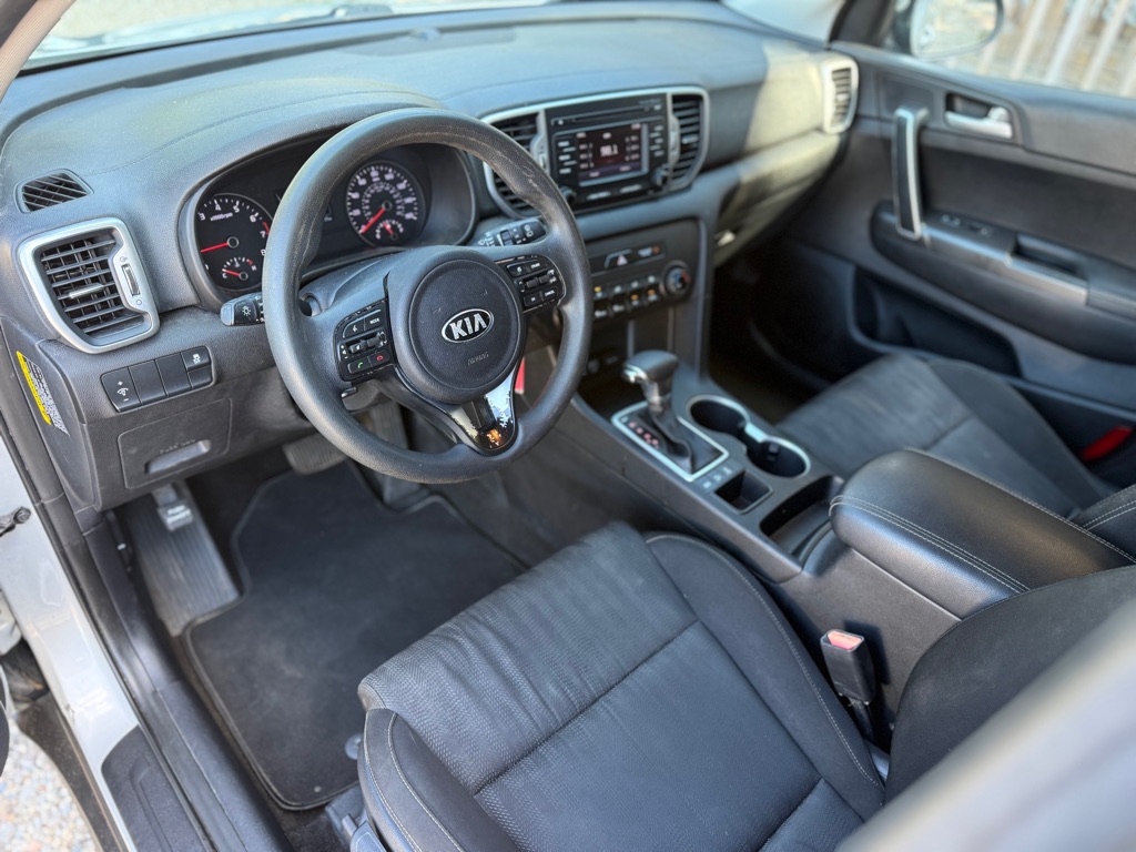 Photo 11 of this KIA SPORTAGE