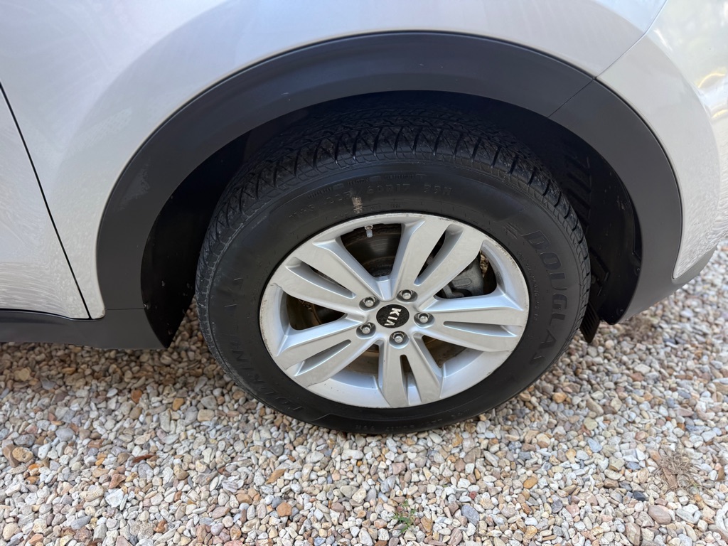 Photo 27 of this KIA SPORTAGE