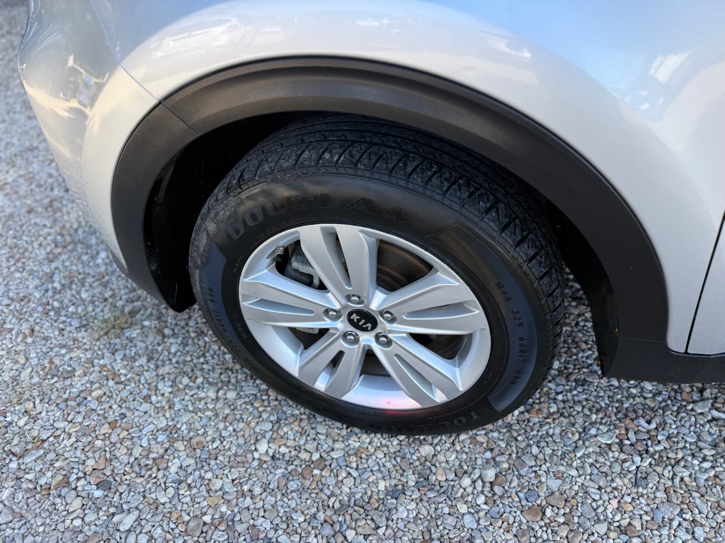 Photo 26 of this KIA SPORTAGE