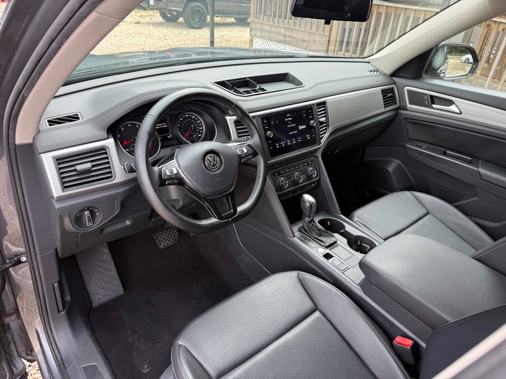 Photo 10 of this VOLKSWAGEN ATLAS