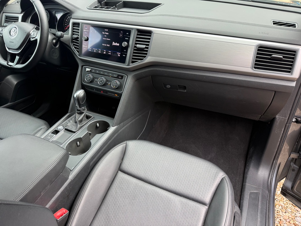 Photo 16 of this VOLKSWAGEN ATLAS