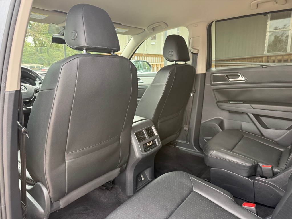 Photo 12 of this VOLKSWAGEN ATLAS