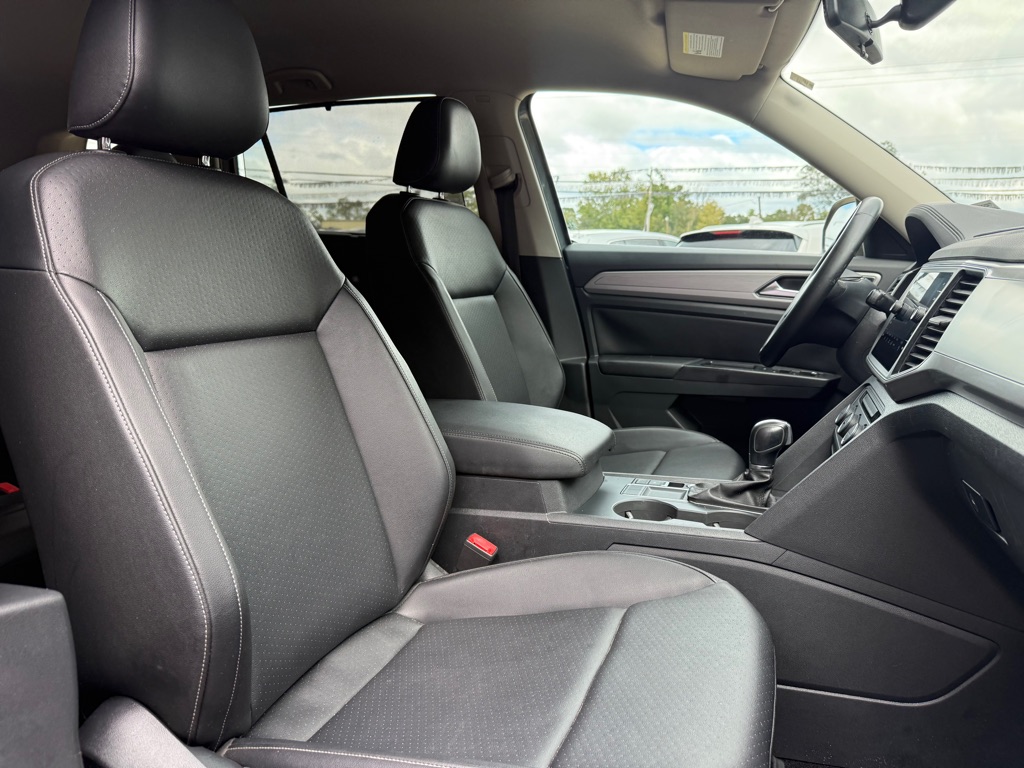 Photo 15 of this VOLKSWAGEN ATLAS