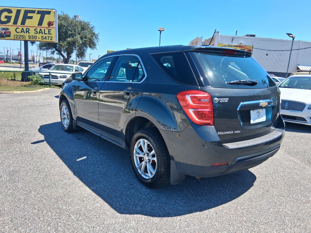 Photo 4 of this CHEVROLET EQUINOX