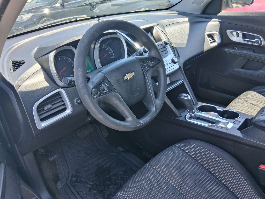 Photo 10 of this CHEVROLET EQUINOX