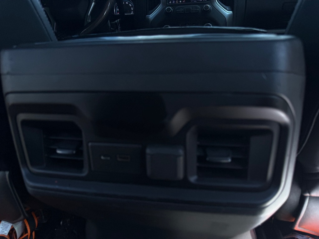 Photo 13 of this CHEVROLET SILVERADO 1500