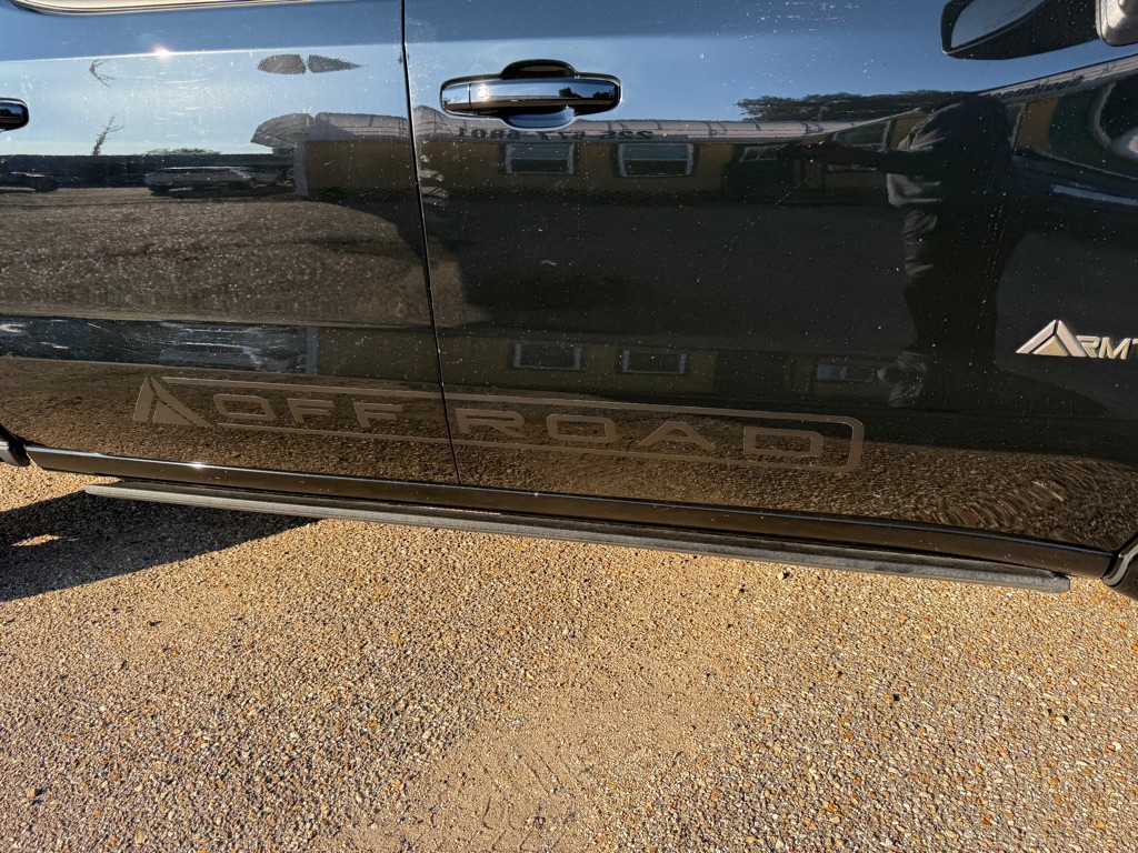 Photo 44 of this CHEVROLET SILVERADO 1500