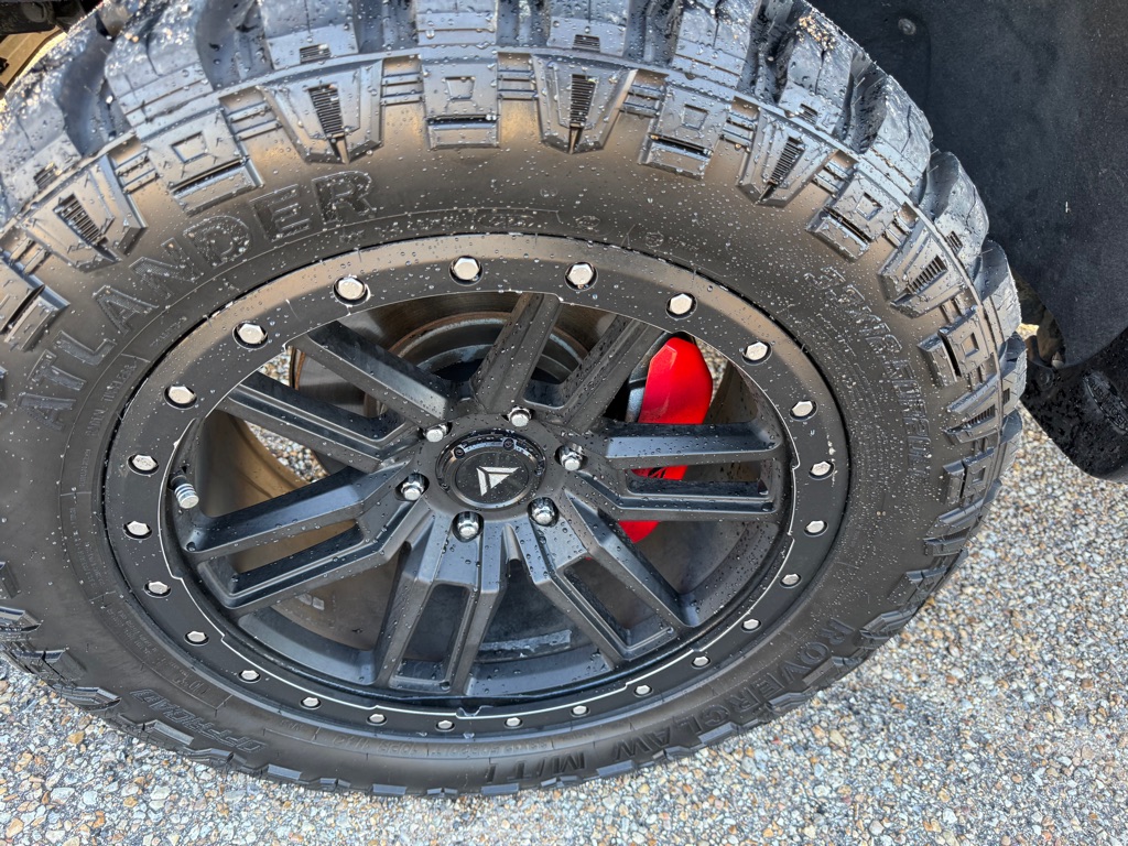 Photo 3 of this CHEVROLET SILVERADO 1500