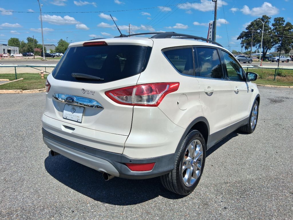 Photo 5 of this FORD ESCAPE