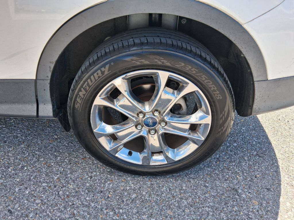 Photo 14 of this FORD ESCAPE