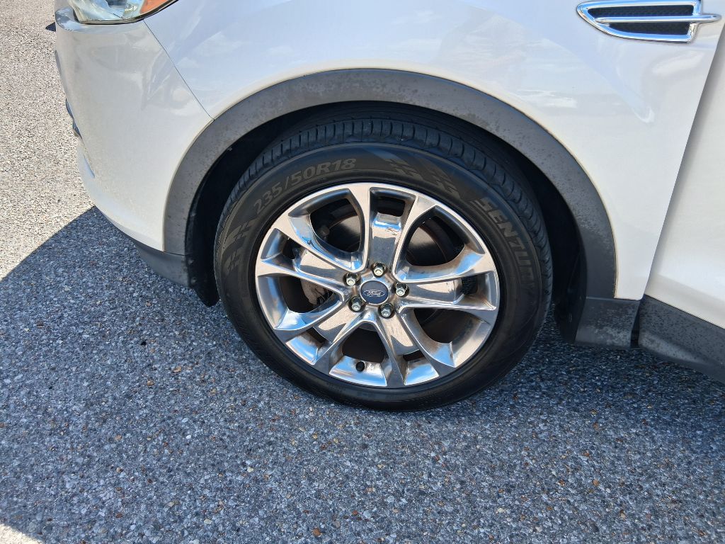 Photo 15 of this FORD ESCAPE