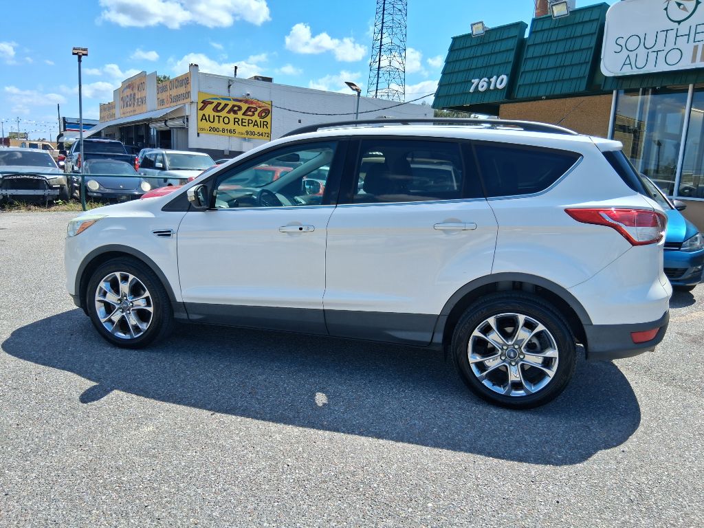 Photo 4 of this FORD ESCAPE