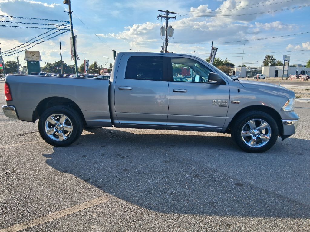 Photo 3 of this RAM 1500 CLASSIC