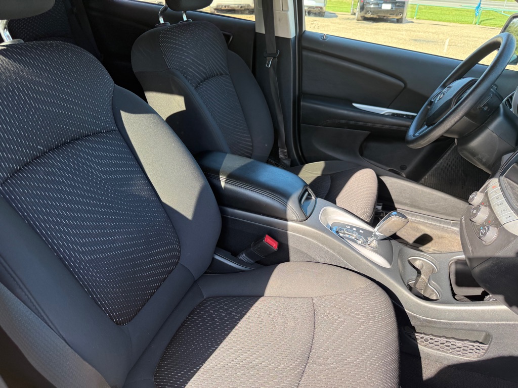 Photo 7 of this DODGE JOURNEY