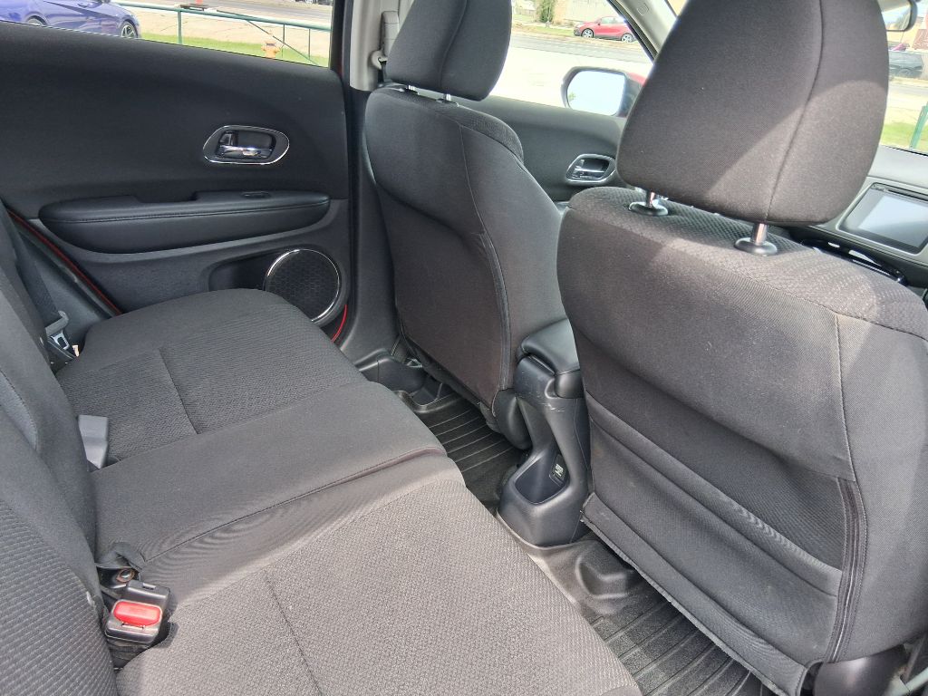 Photo 13 of this HONDA HR-V