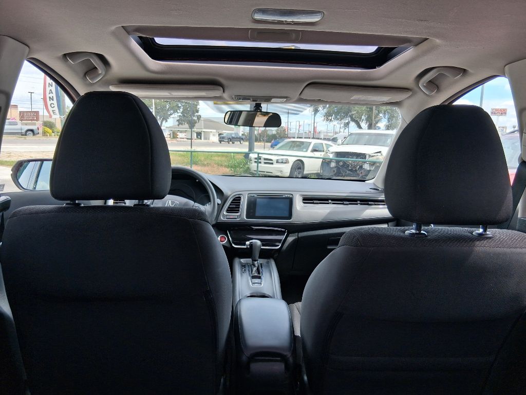 Photo 7 of this HONDA HR-V