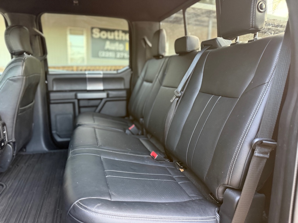 Photo 11 of this FORD F150