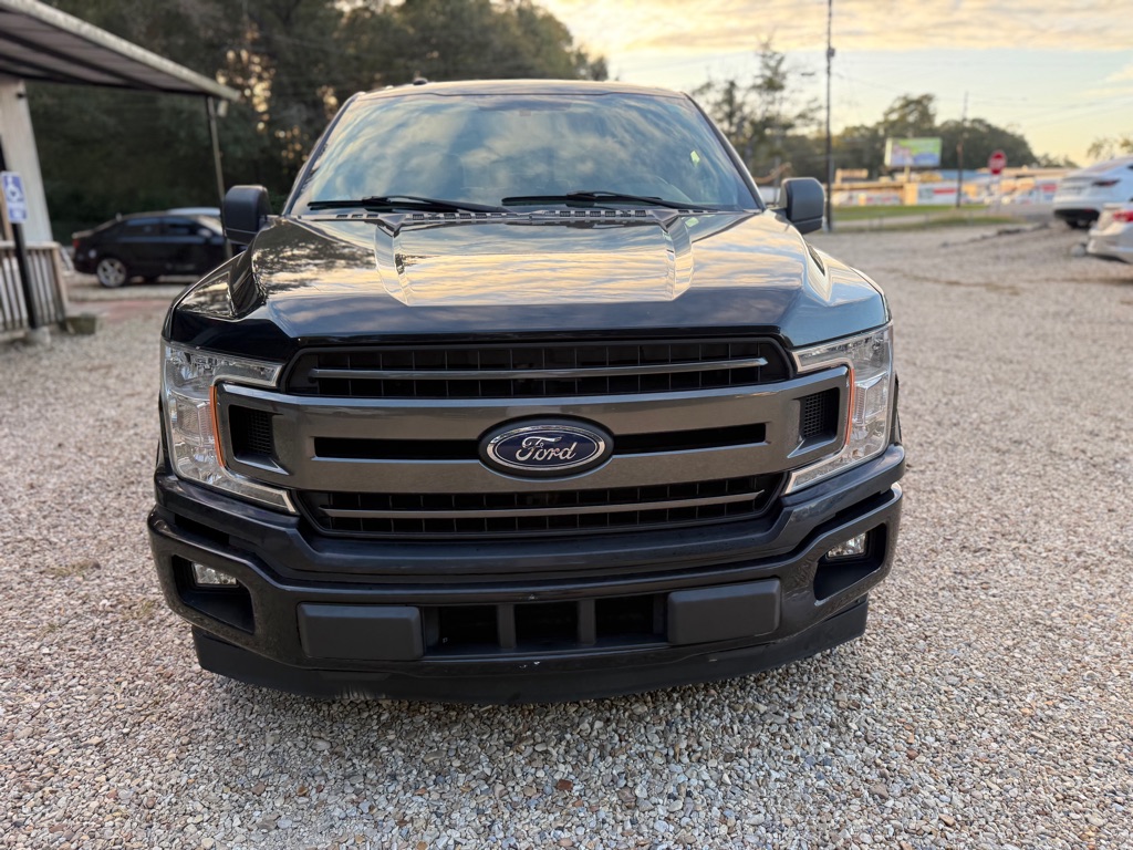Photo 2 of this FORD F150