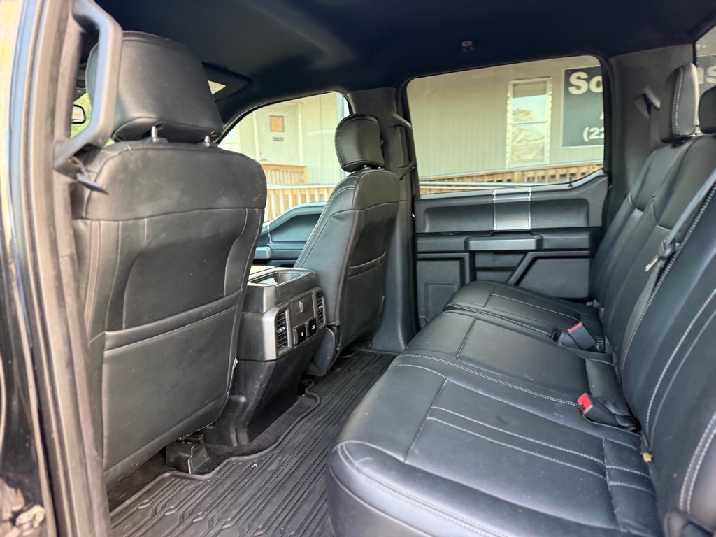 Photo 12 of this FORD F150