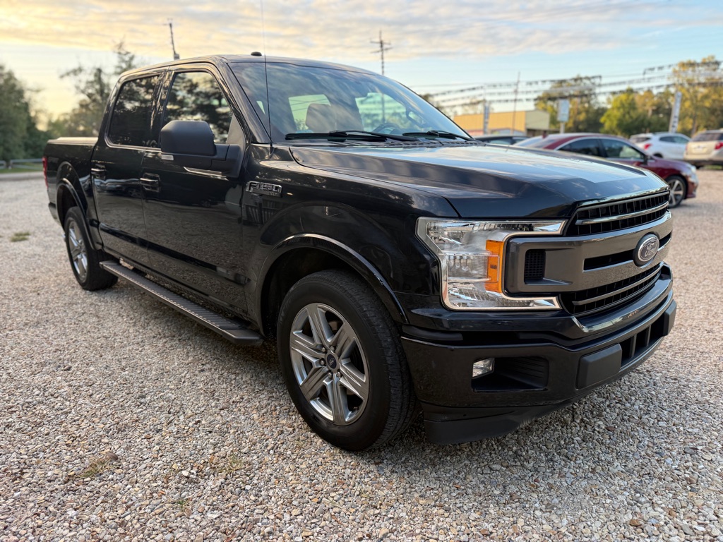 Photo 3 of this FORD F150