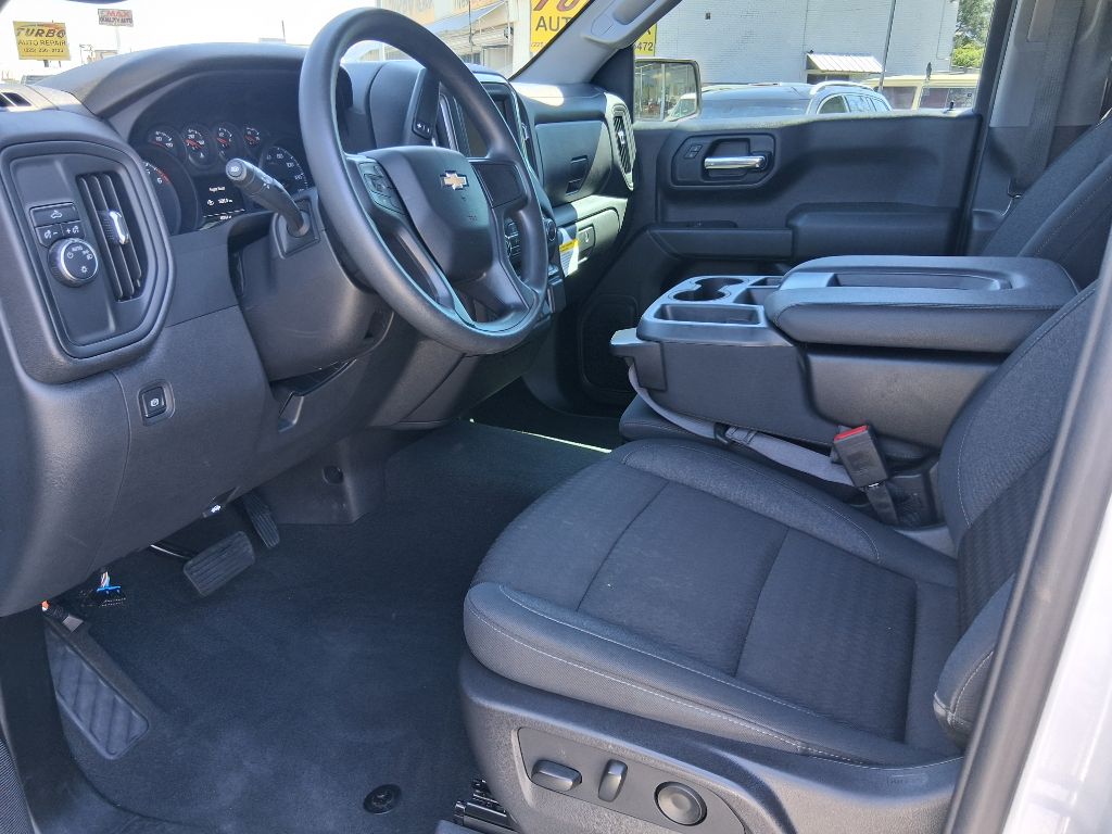 Photo 10 of this CHEVROLET SILVERADO 1500