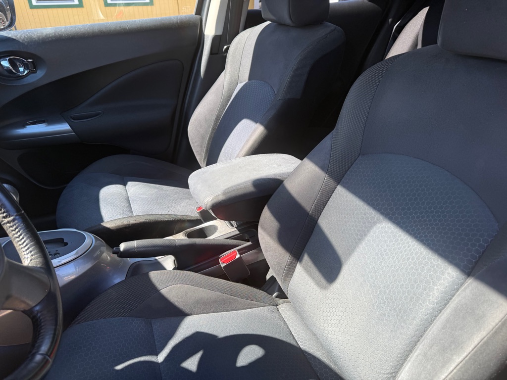 Photo 8 of this NISSAN JUKE