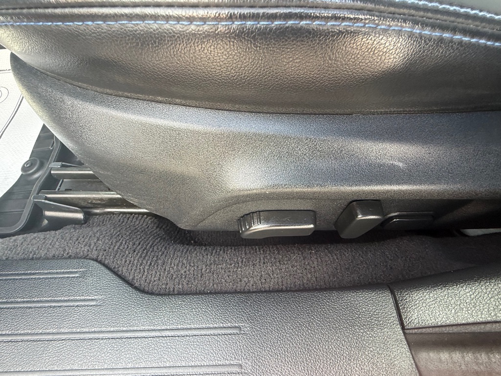 Photo 31 of this SUBARU LEGACY