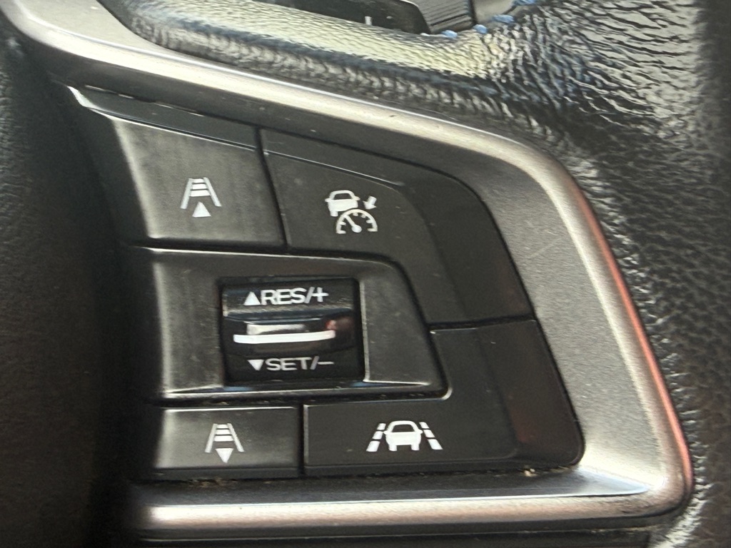 Photo 36 of this SUBARU LEGACY