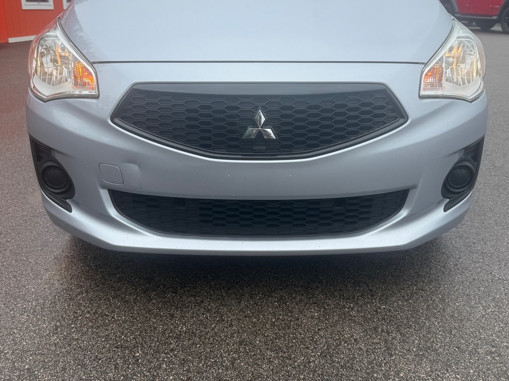Photo 14 of this MITSUBISHI MIRAGE