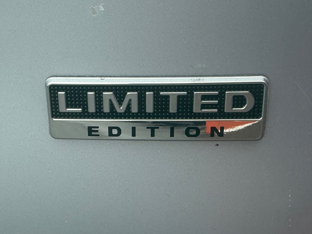 Photo 17 of this MITSUBISHI MIRAGE