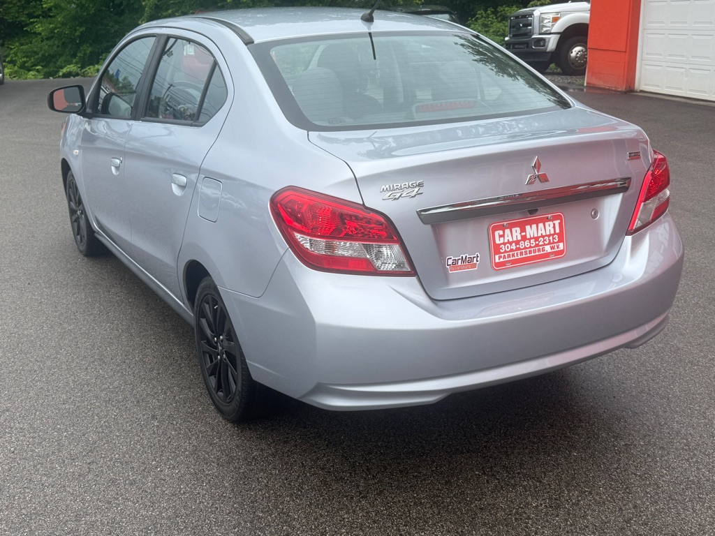 Photo 4 of this MITSUBISHI MIRAGE