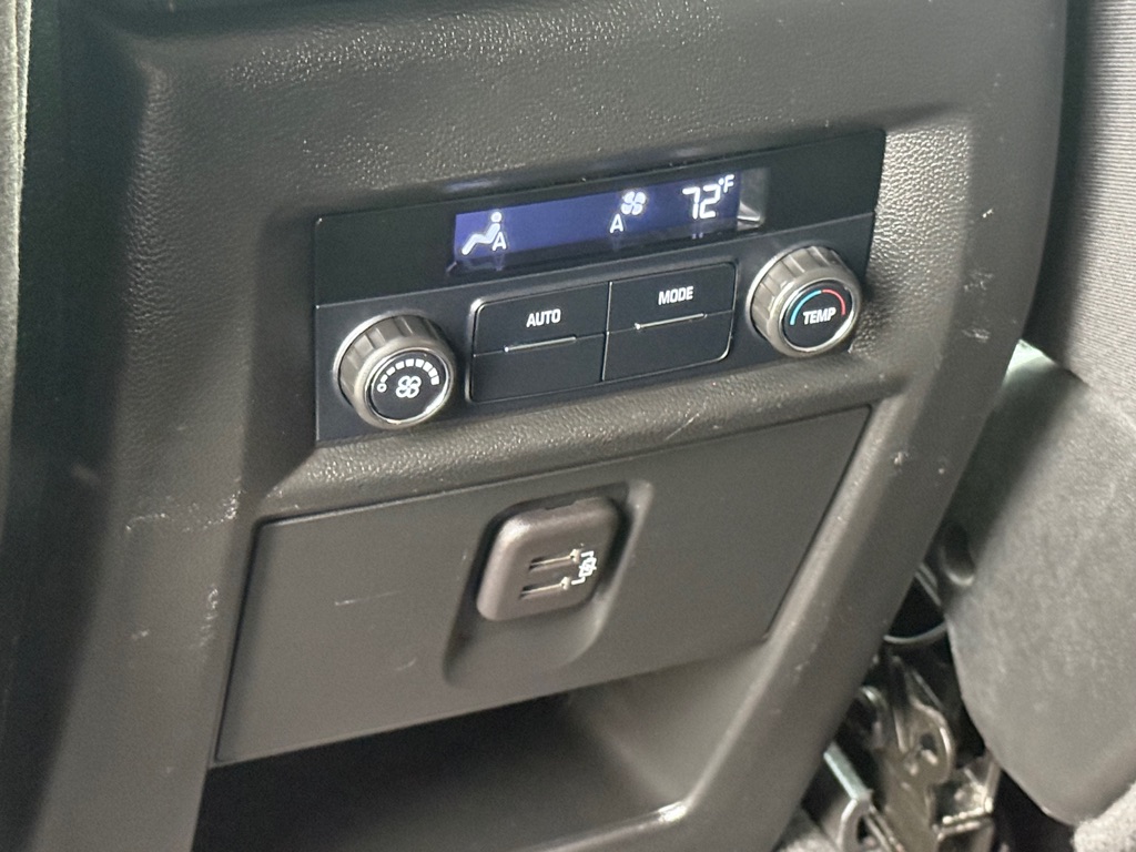Photo 25 of this CHEVROLET TRAVERSE