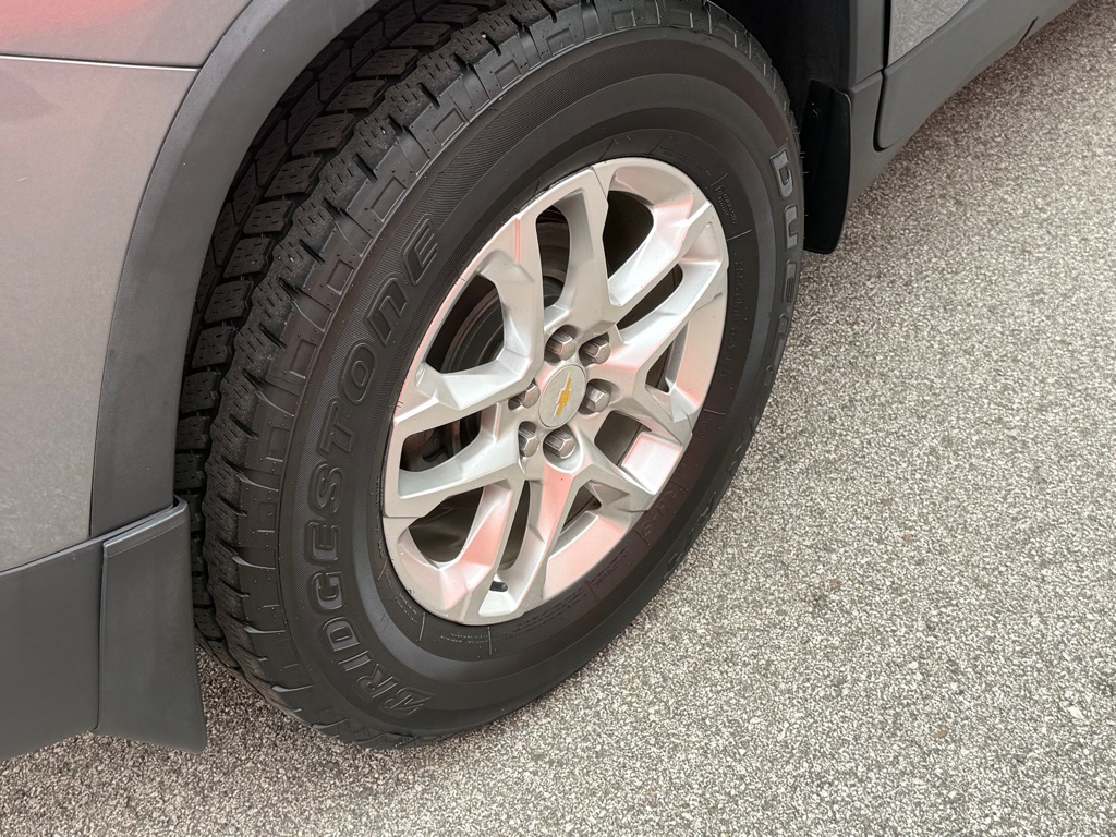 Photo 17 of this CHEVROLET TRAVERSE